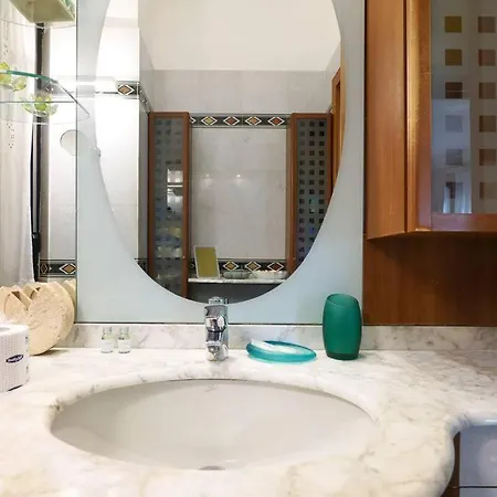 Large And Elegant Apartment In Missori Duomo Milan Extérieur photo