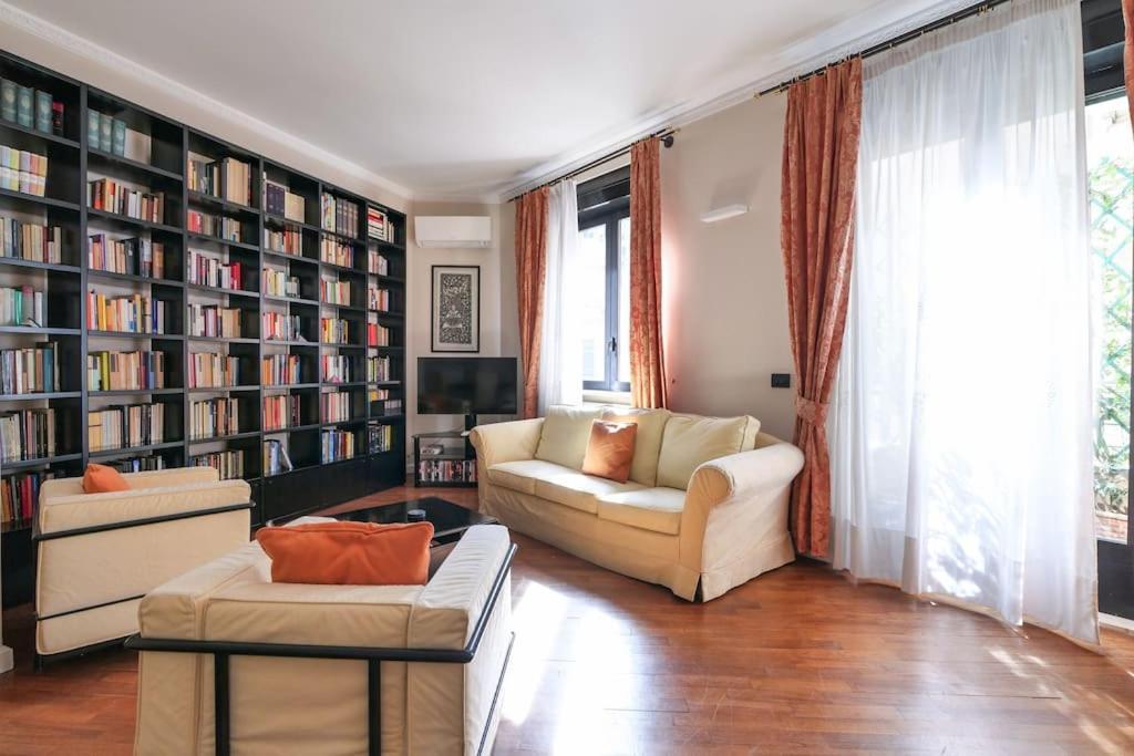 Appartement Large And Elegant In Missori Duomo *